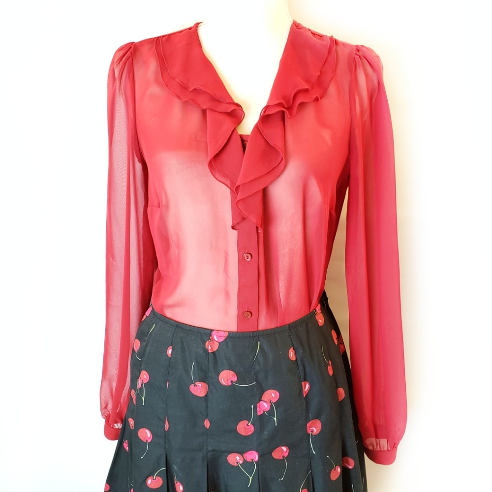 East 5th sheer ruffle front blouse, sz S